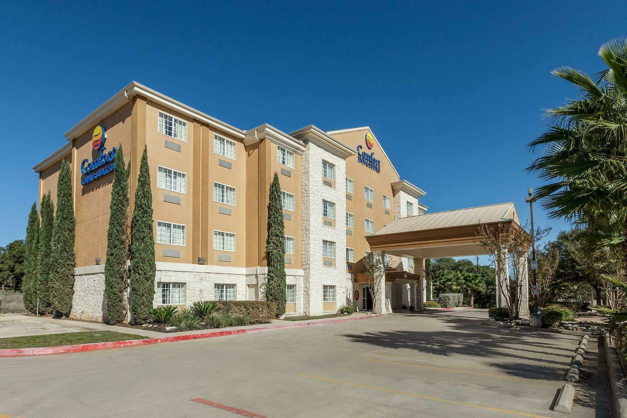 Comfort Inn & Suites Texas Hill Country Boerne Exterior foto